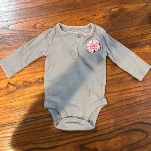 🐥Carters Bodysuit